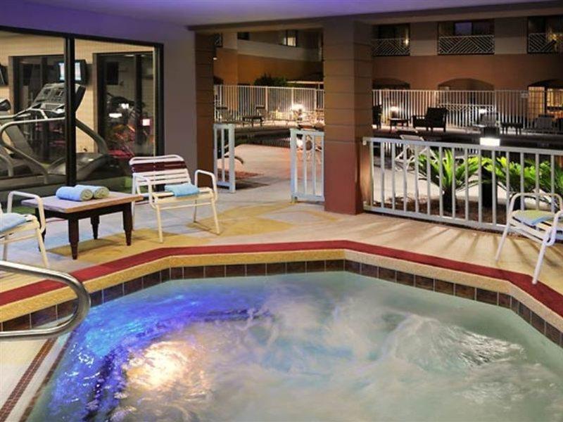 Hotel Courtyard By Marriott Old Town