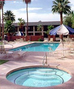 Howard Johnson By Wyndham Old Town Scottsdale