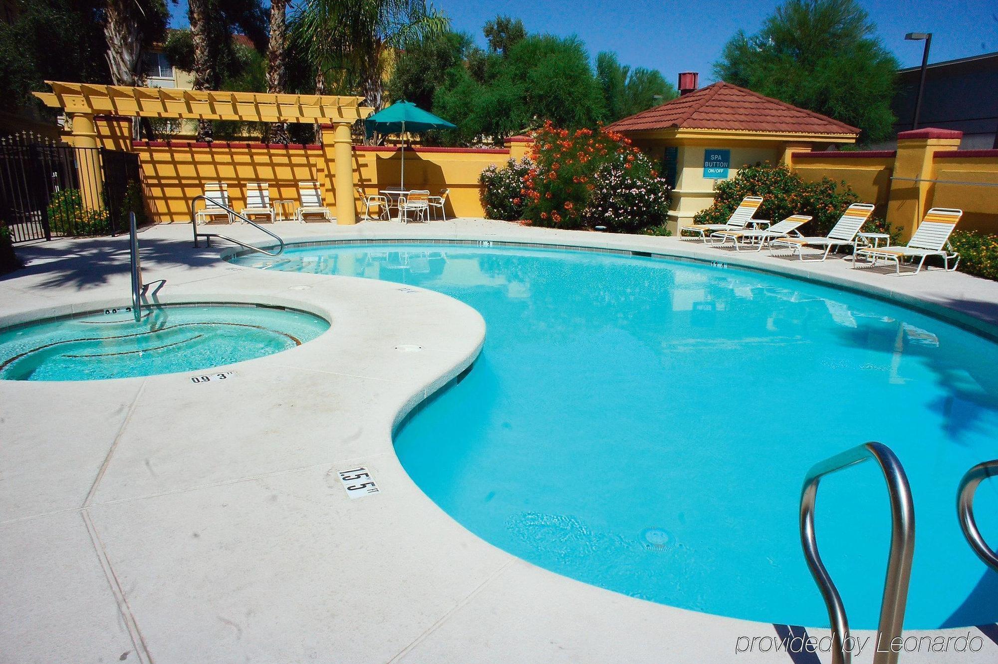 La Quinta By Wyndham Phoenix Hotel