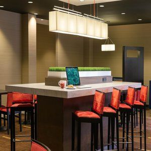 Courtyard By Marriott Old Town 3*