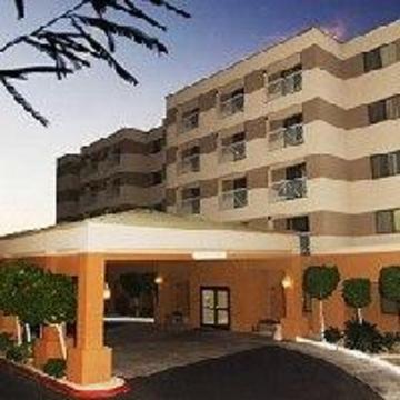 Hotel Courtyard By Marriott Old Town 3*