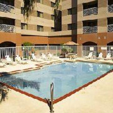 Courtyard By Marriott Old Town 3*