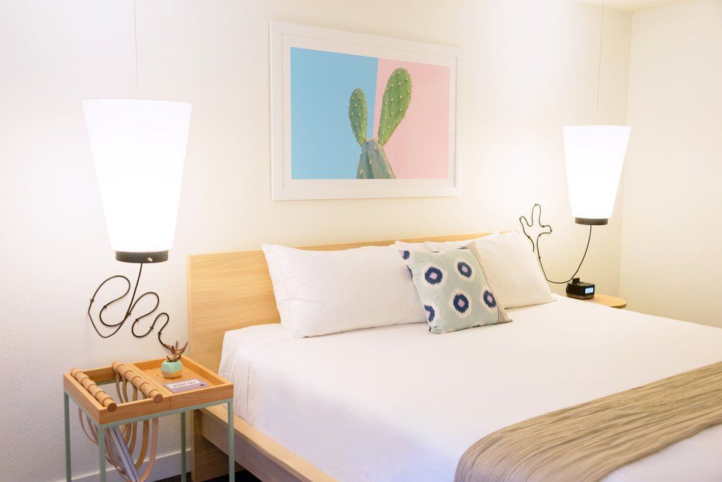 The Monarch 3* Scottsdale