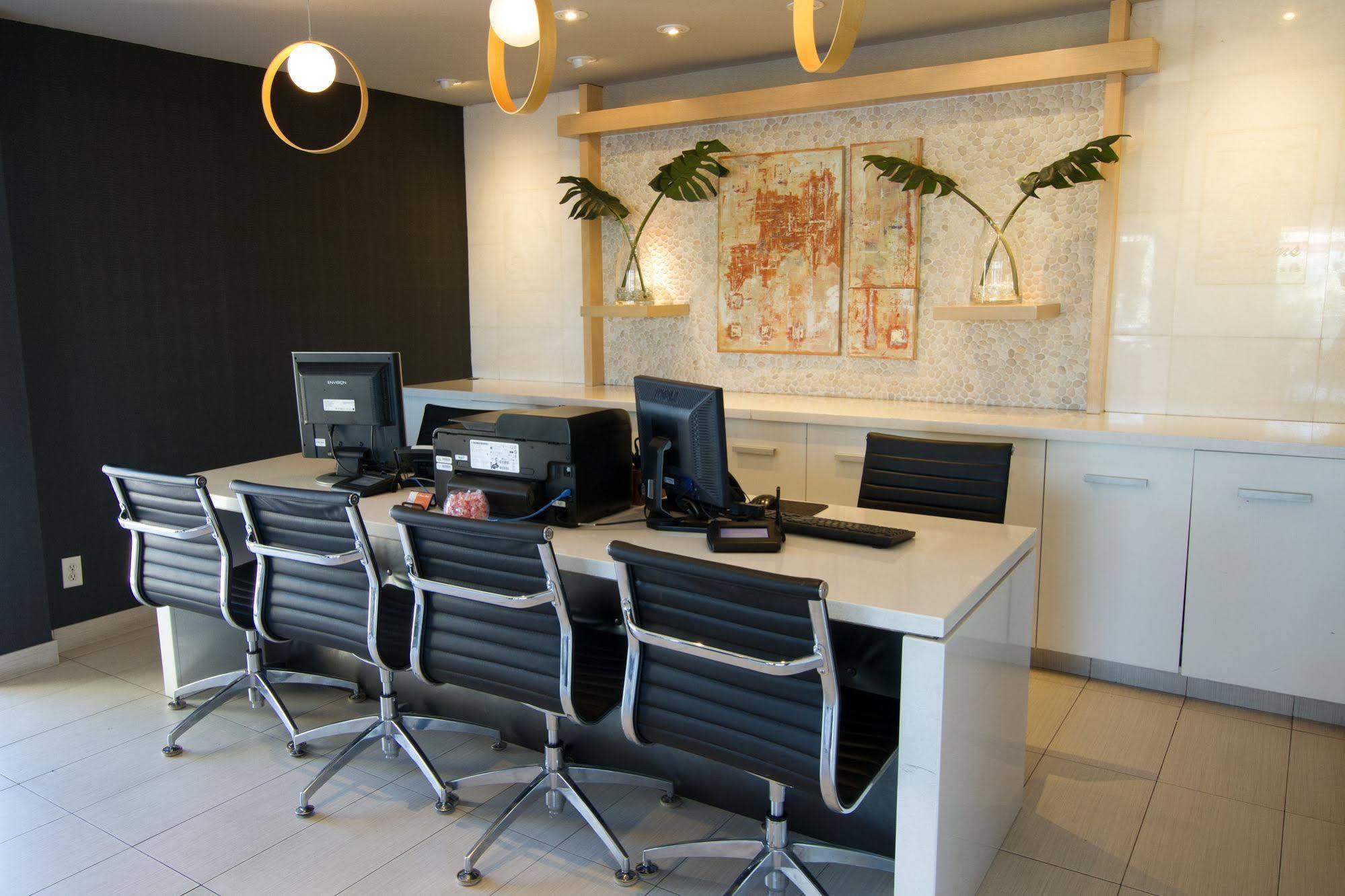 Parkview Hotel 3*