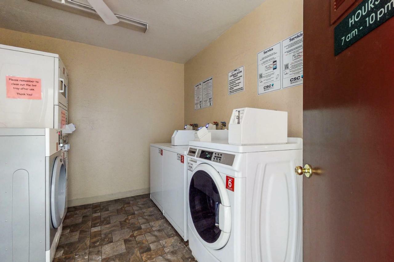 2 Bed 2 Bath Vacation In