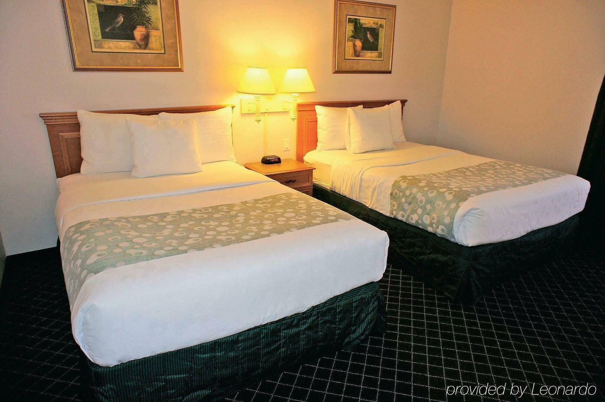 La Quinta By Wyndham Phoenix Hotel