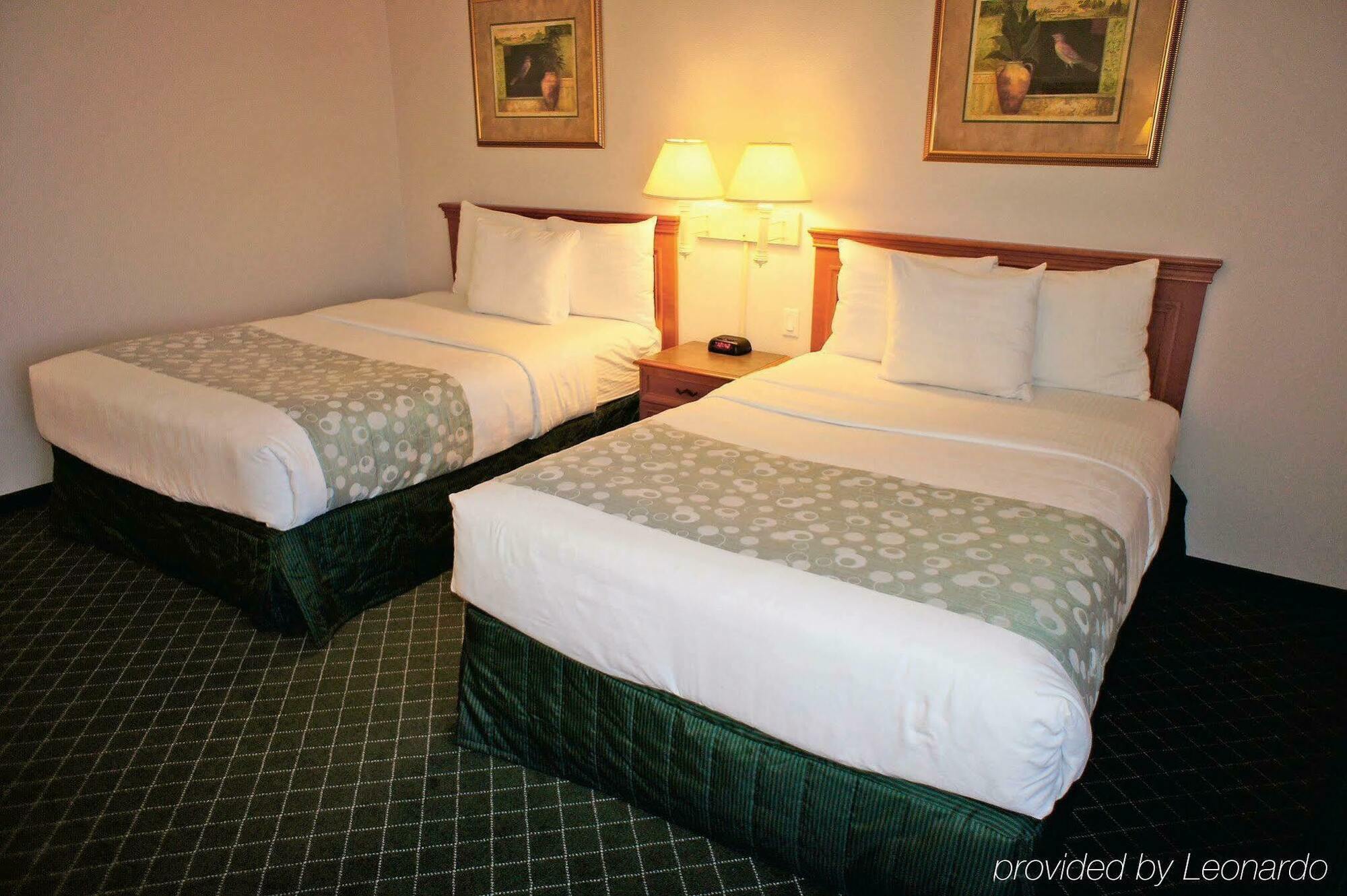 Hotel La Quinta By Wyndham Phoenix 3*