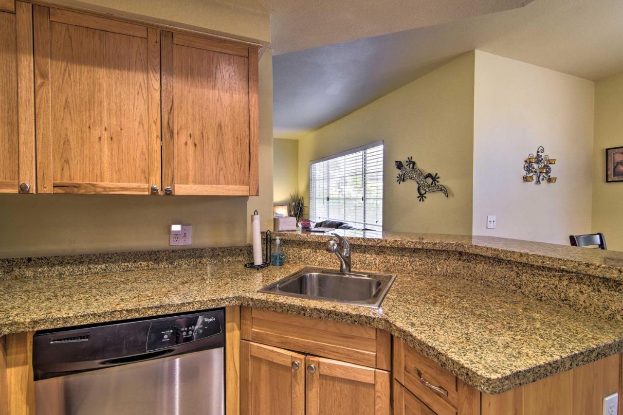 Apartment With Patio About 10 Mi To Old Town Scottsdale!