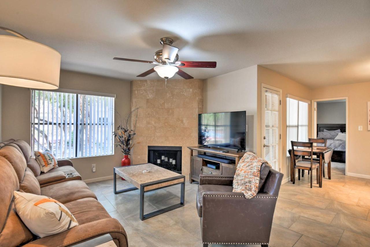 Apartment Near Dining And Shopping! *