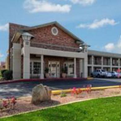 Howard Johnson By Wyndham Old Town Hotel Scottsdale