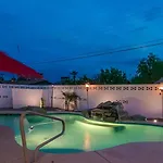 Modern Chic Old Town Scottsdale Home Wpool & Gym