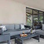 Stunning Vacation Dream Home Wbackyard Paradise