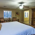 Windrose 29 Night Minimum Stay