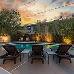 Old Town Family Retreat-Free Heated Pool-Spa-Putt Grn-Gym