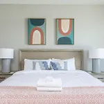 Camelback Dwelling-Private Pool/Spa-In Old Town