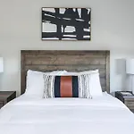 Camelback Dwelling-Private Pool/Spa-In Old Town