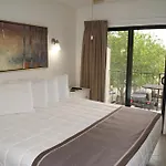 239-Fully Furnished, Wifi Included