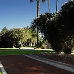 Smoketree Resort And Bungalows