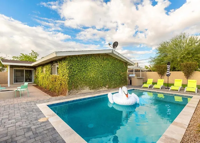 Sunhaven - Private Heated Pool - Walk To Old Town
