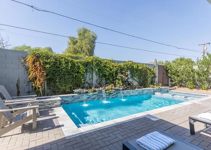 Camelback Dwelling-Private Pool/Spa-In Old Town