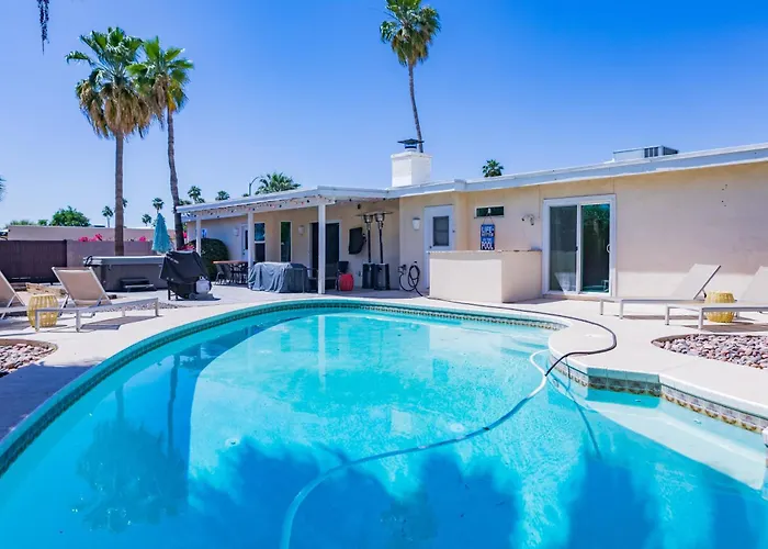 Charming House Near Kierland Pool Heater Hot Tub
