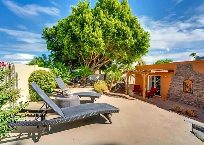 Tranquil Oasis Near Old Town, Hot Tub, Mountain Views