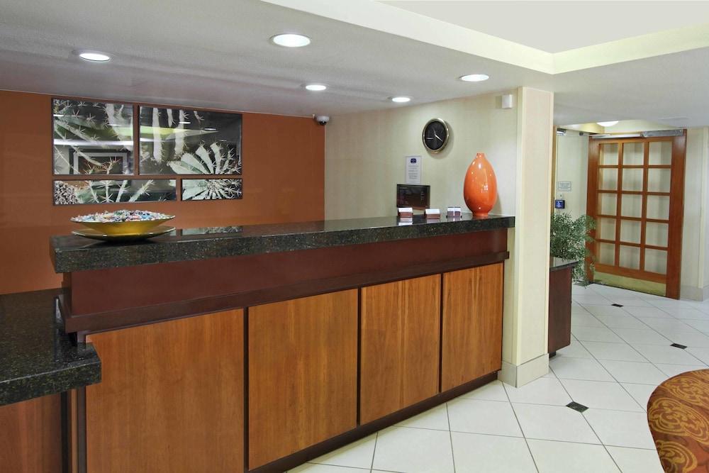 Revival Hotel