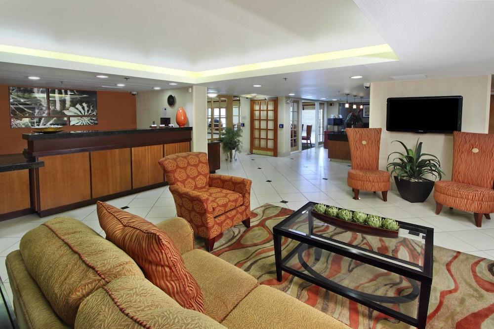 Hotel Revival 3*