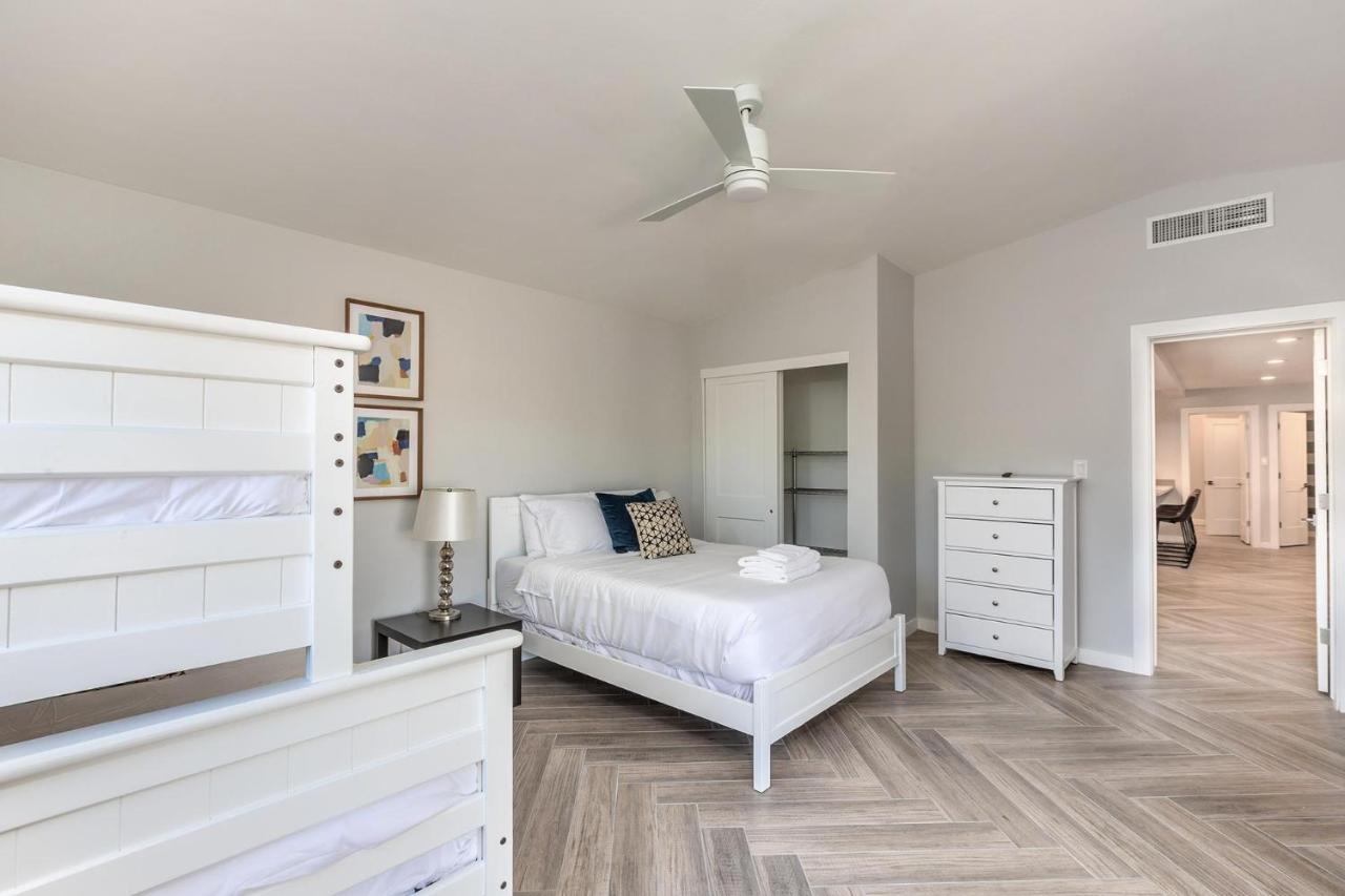 Sunhaven - Private Heated Pool - Walk To Old Town Holiday home *