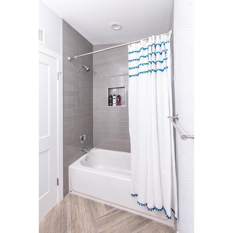Sunhaven - Private Heated Pool - Walk To Old Town Holiday home *