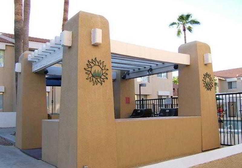 Sonesta Es Paradise Valley Hotel 3*