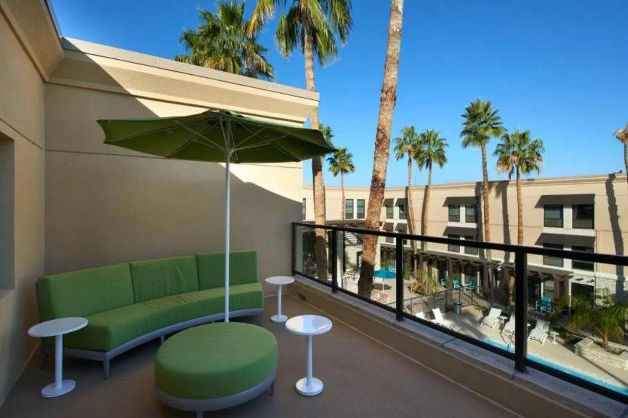 Hotel Hampton & On Shea Blvd 3*