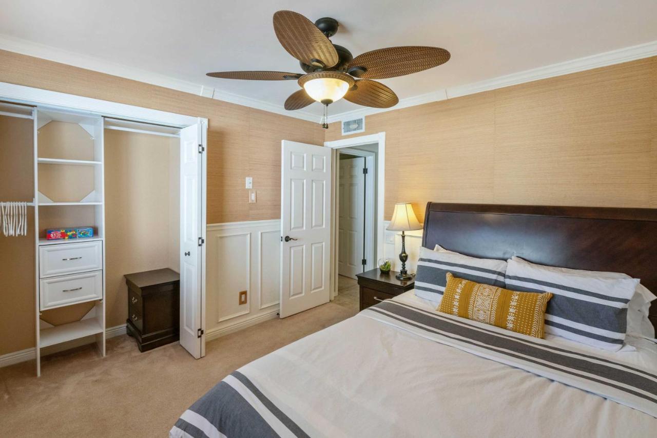 Charming With Pool, Hot Tub And Patio! Holiday home