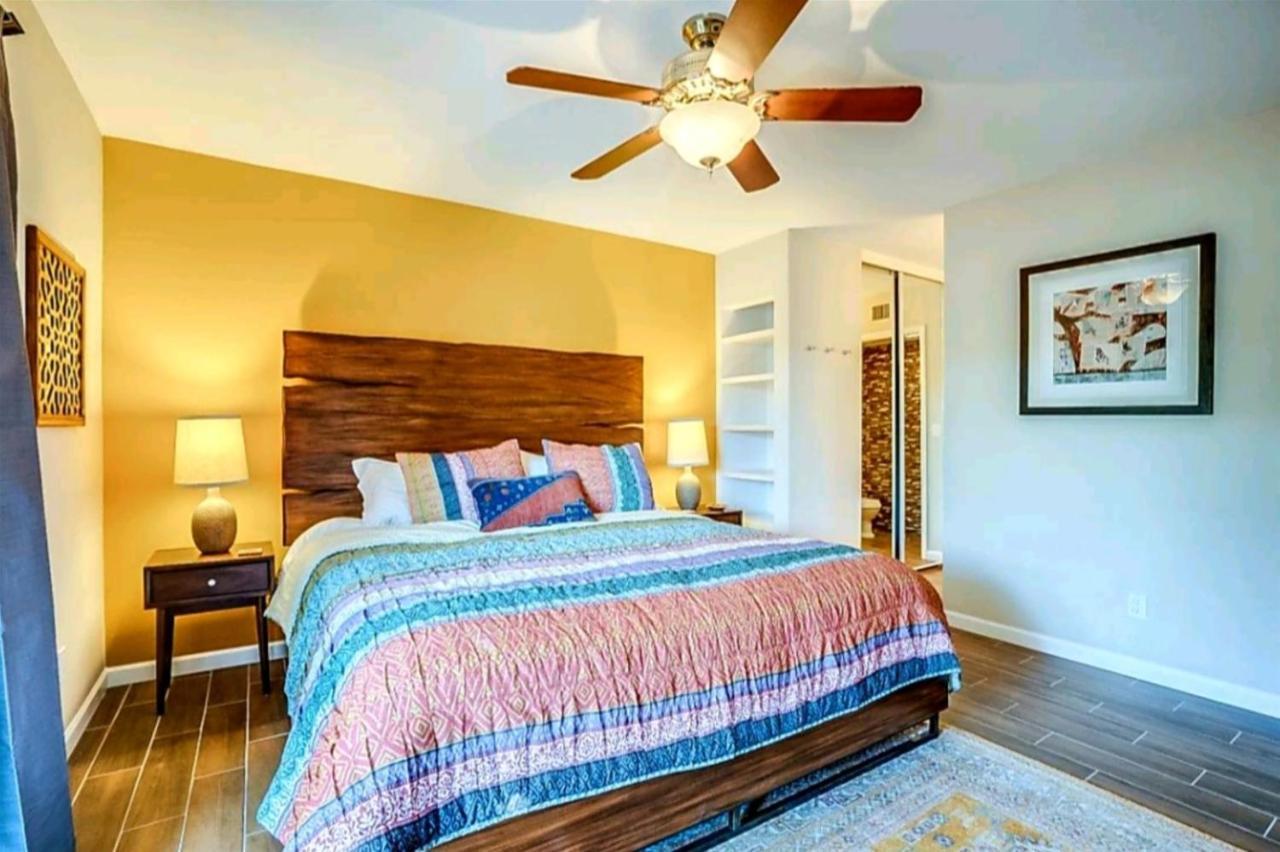 Tranquil Oasis Near Old Town, Hot Tub, Mountain Views Holiday home