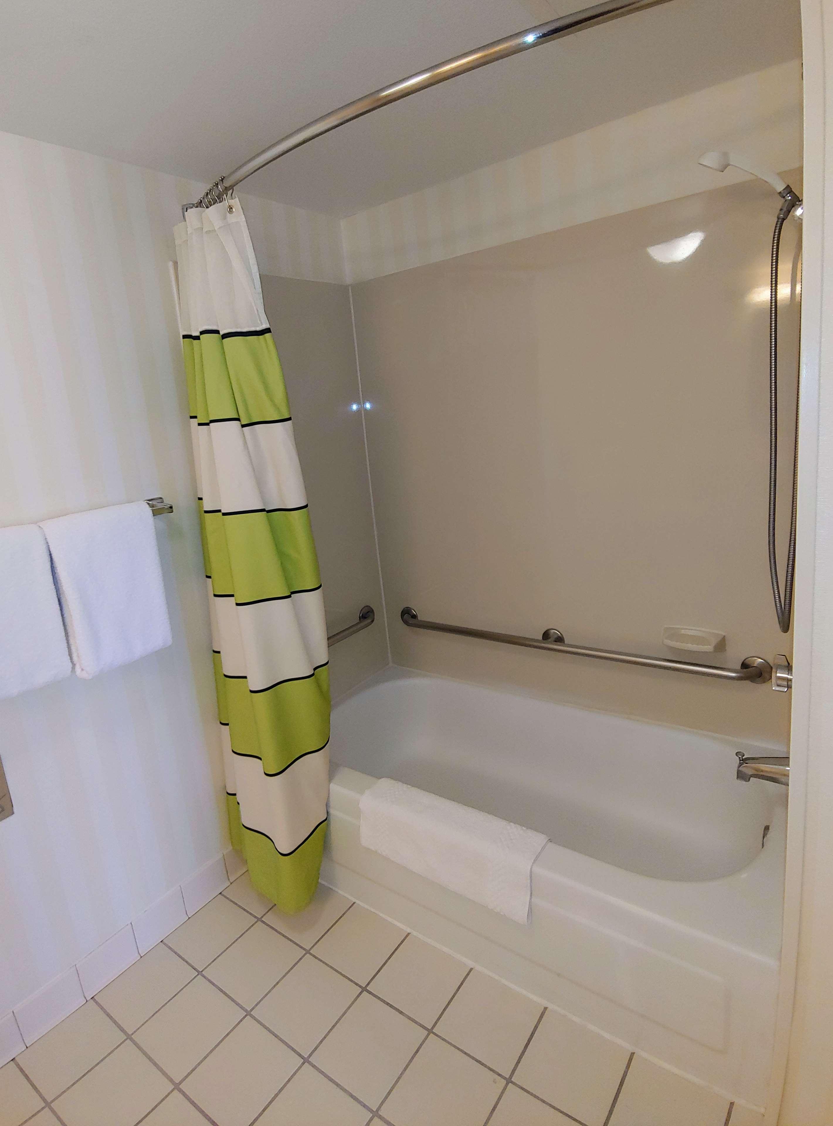 Hotel Revival