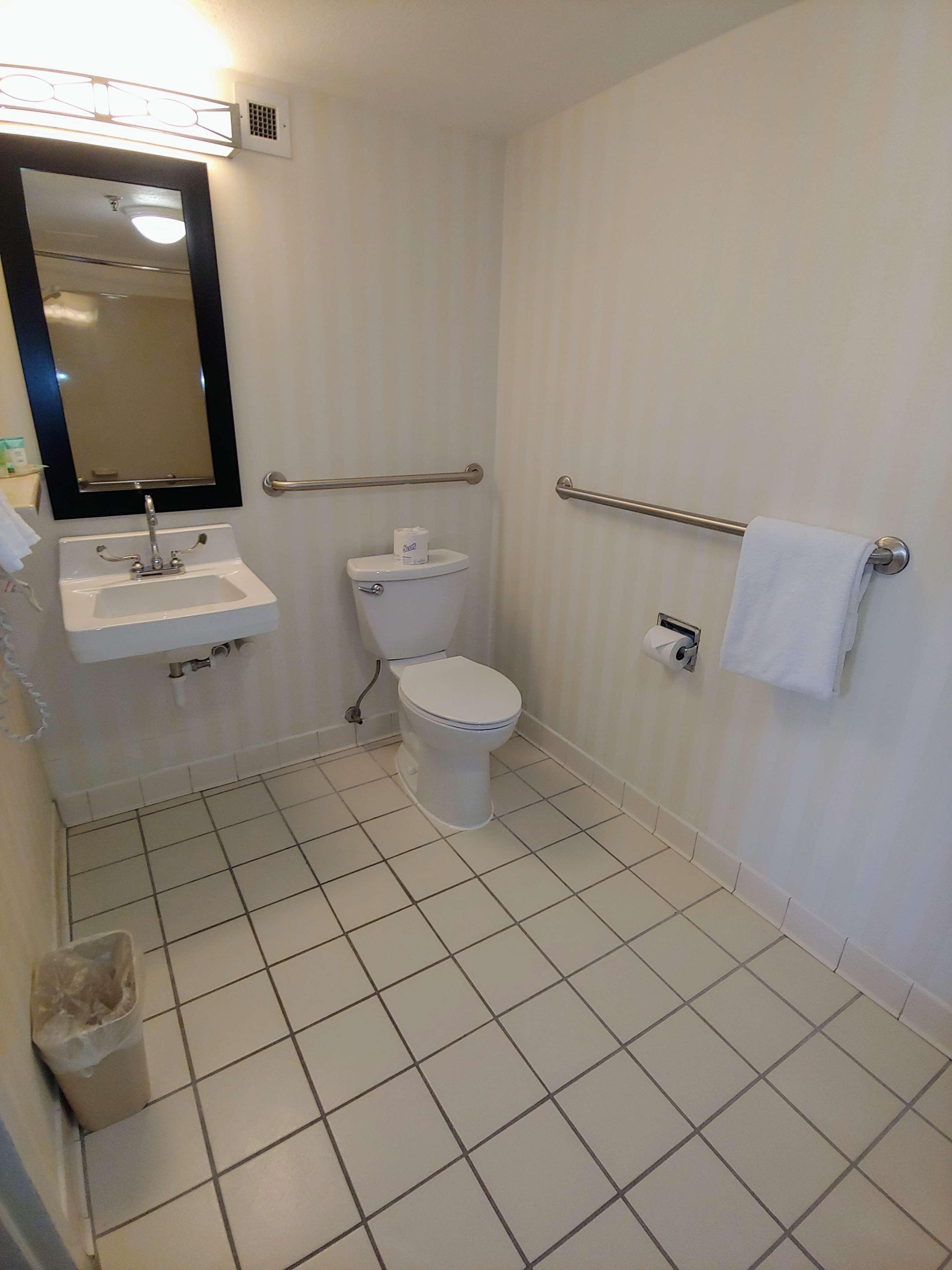 Revival Hotel 3*
