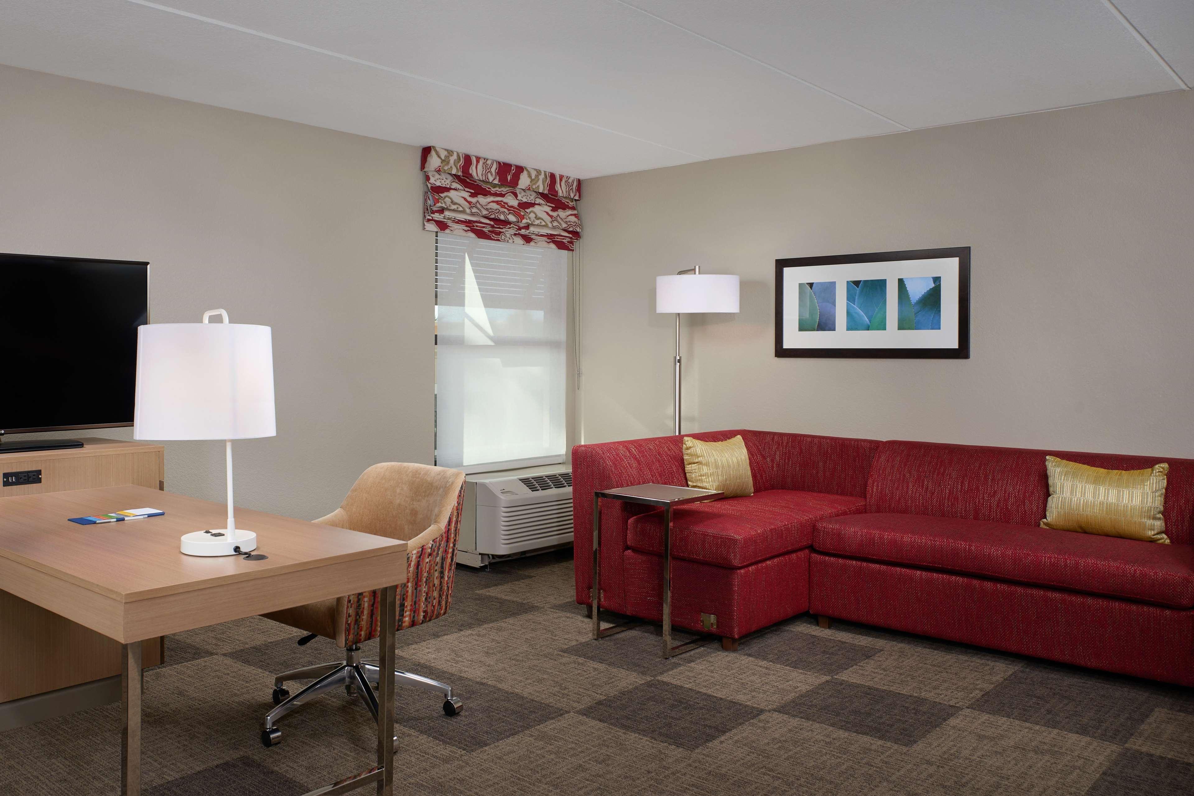 Hampton & On Shea Blvd Hotel Scottsdale