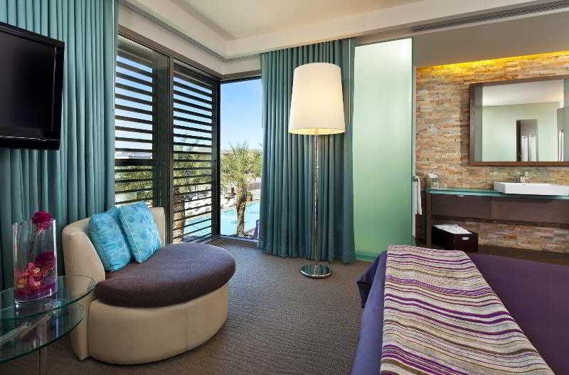 Hotel W 4*