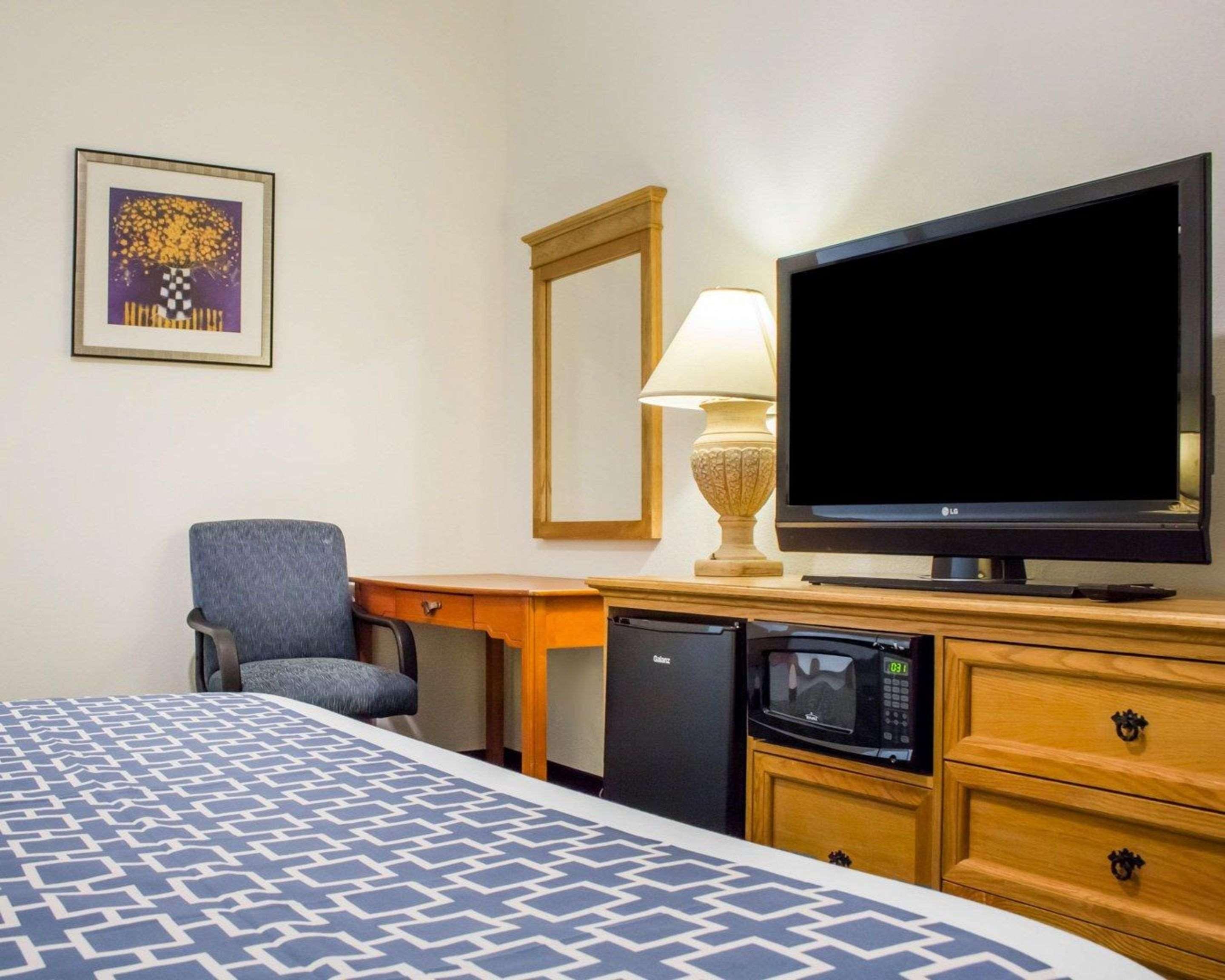Rodeway Old Town Inn