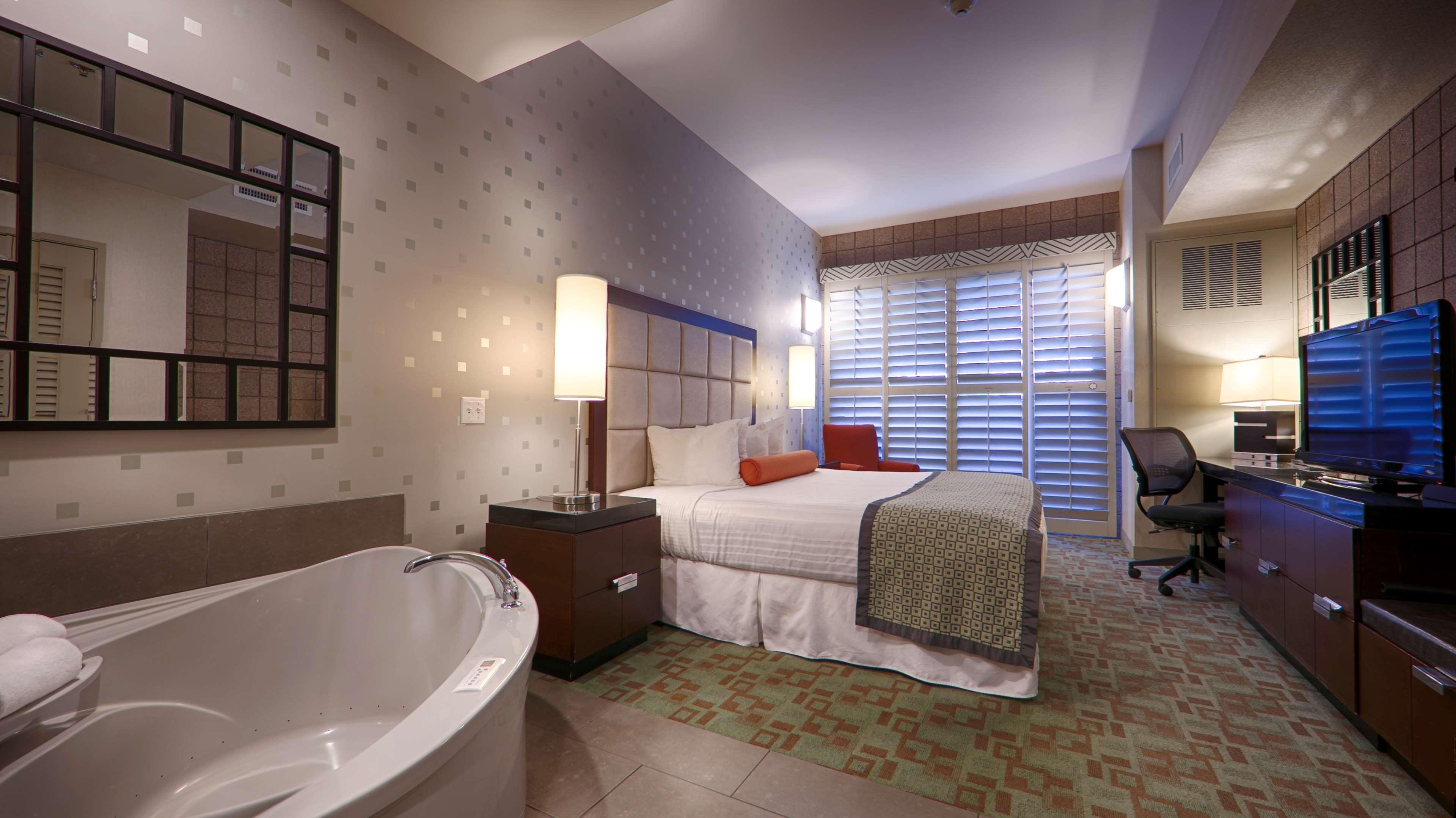 Hotel Western Sundial