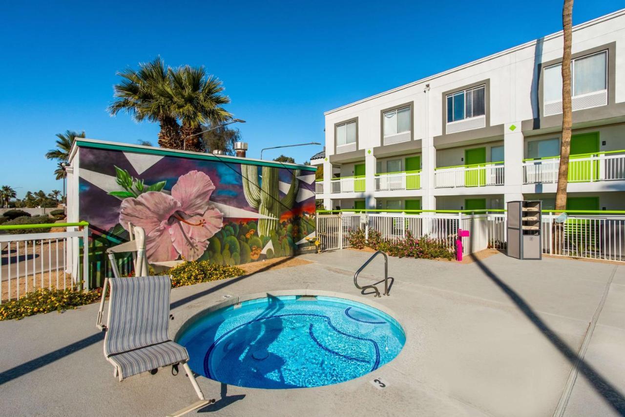 Revival Hotel Scottsdale