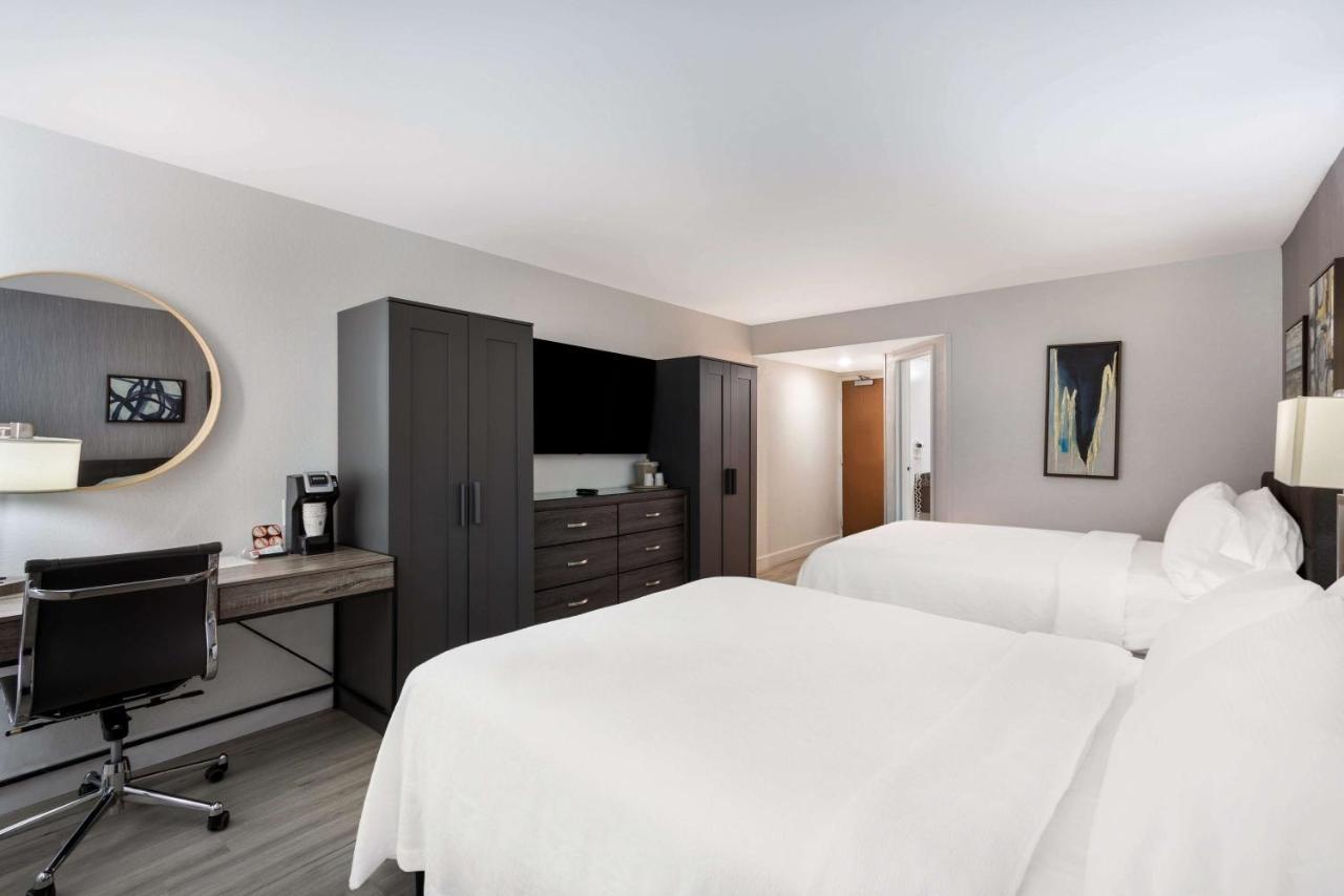 Hotel Revival 3*