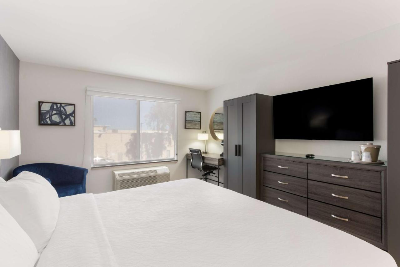 Hotel Revival 3*