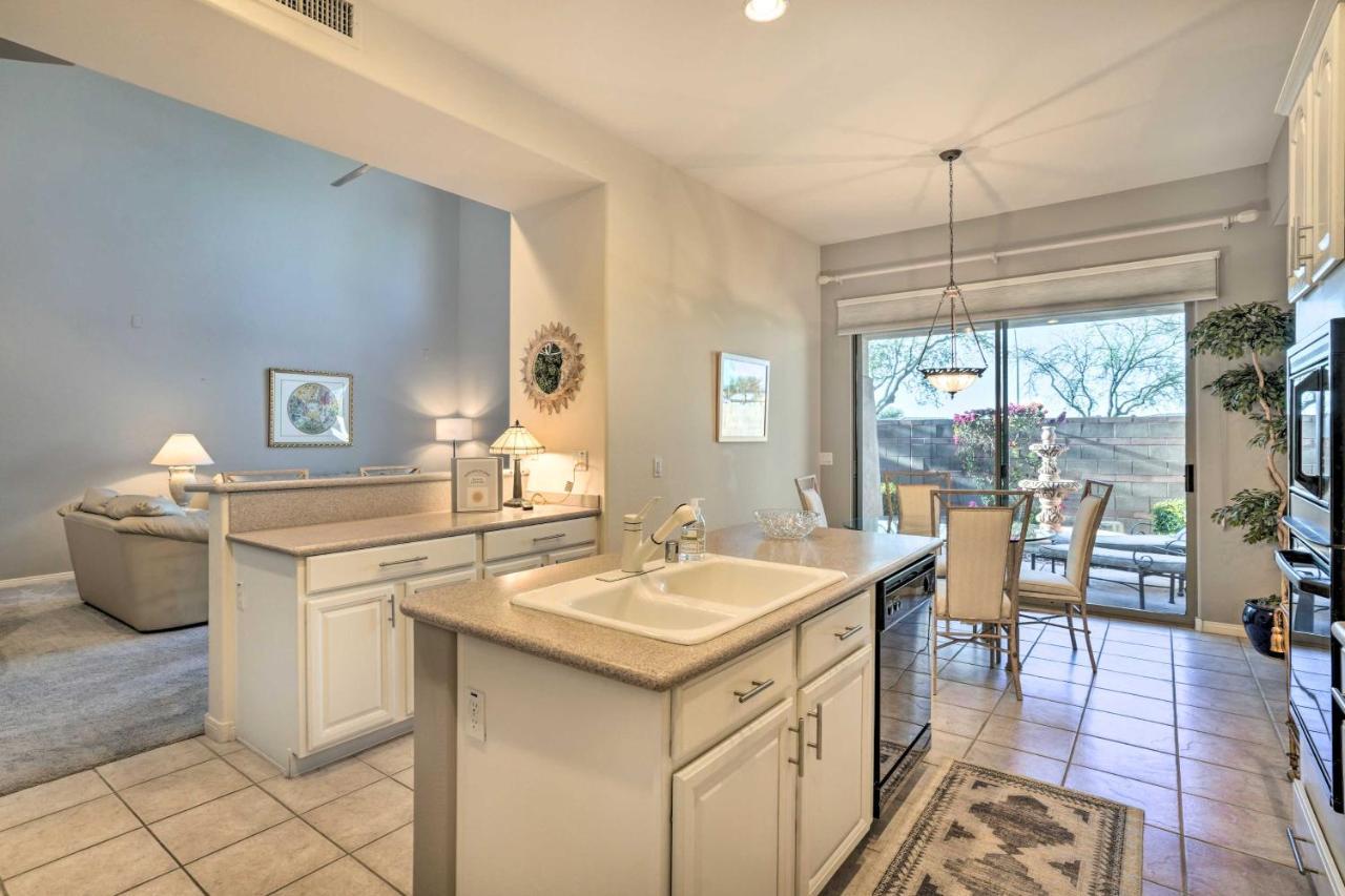 Holiday home Abode With Pool Access, Walkable Location