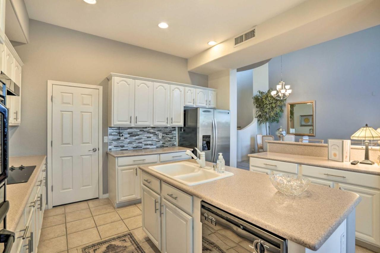 Holiday home Abode With Pool Access, Walkable Location Scottsdale
