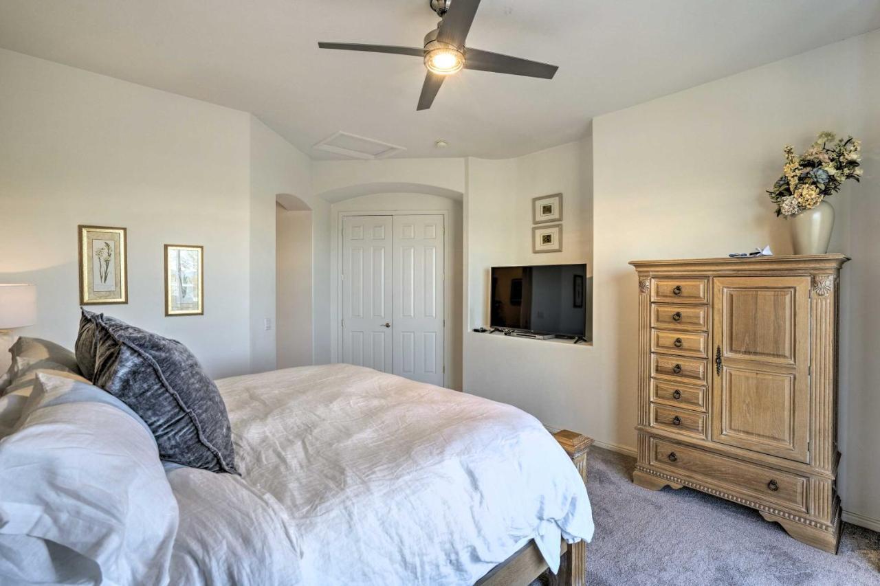 Abode With Pool Access, Walkable Location Holiday home *