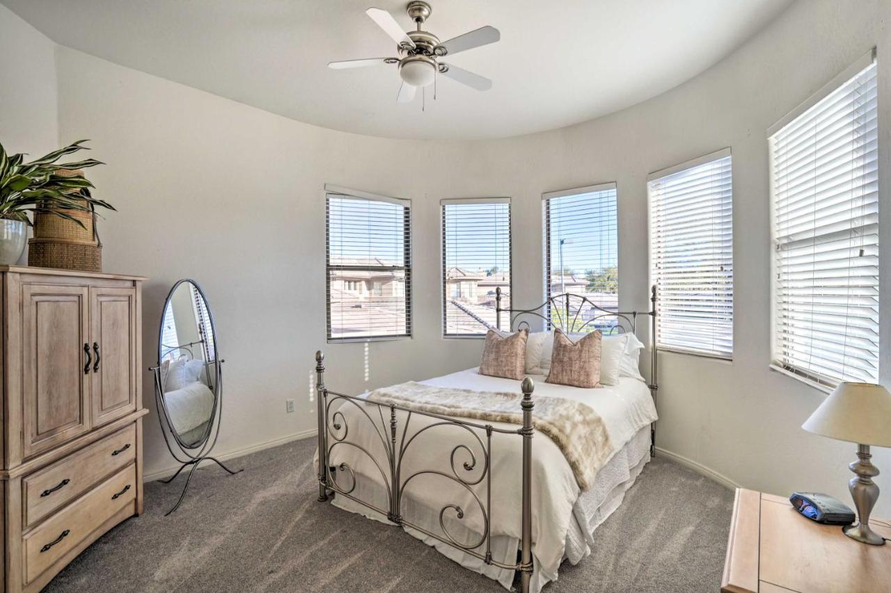 Abode With Pool Access, Walkable Location Holiday home *
