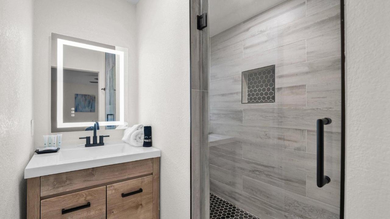 Gray Holiday home Scottsdale