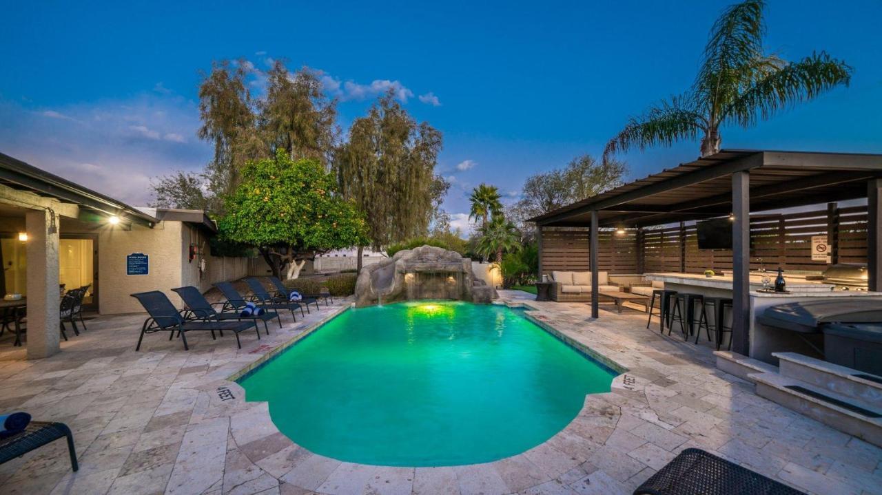 Gray Holiday home Scottsdale