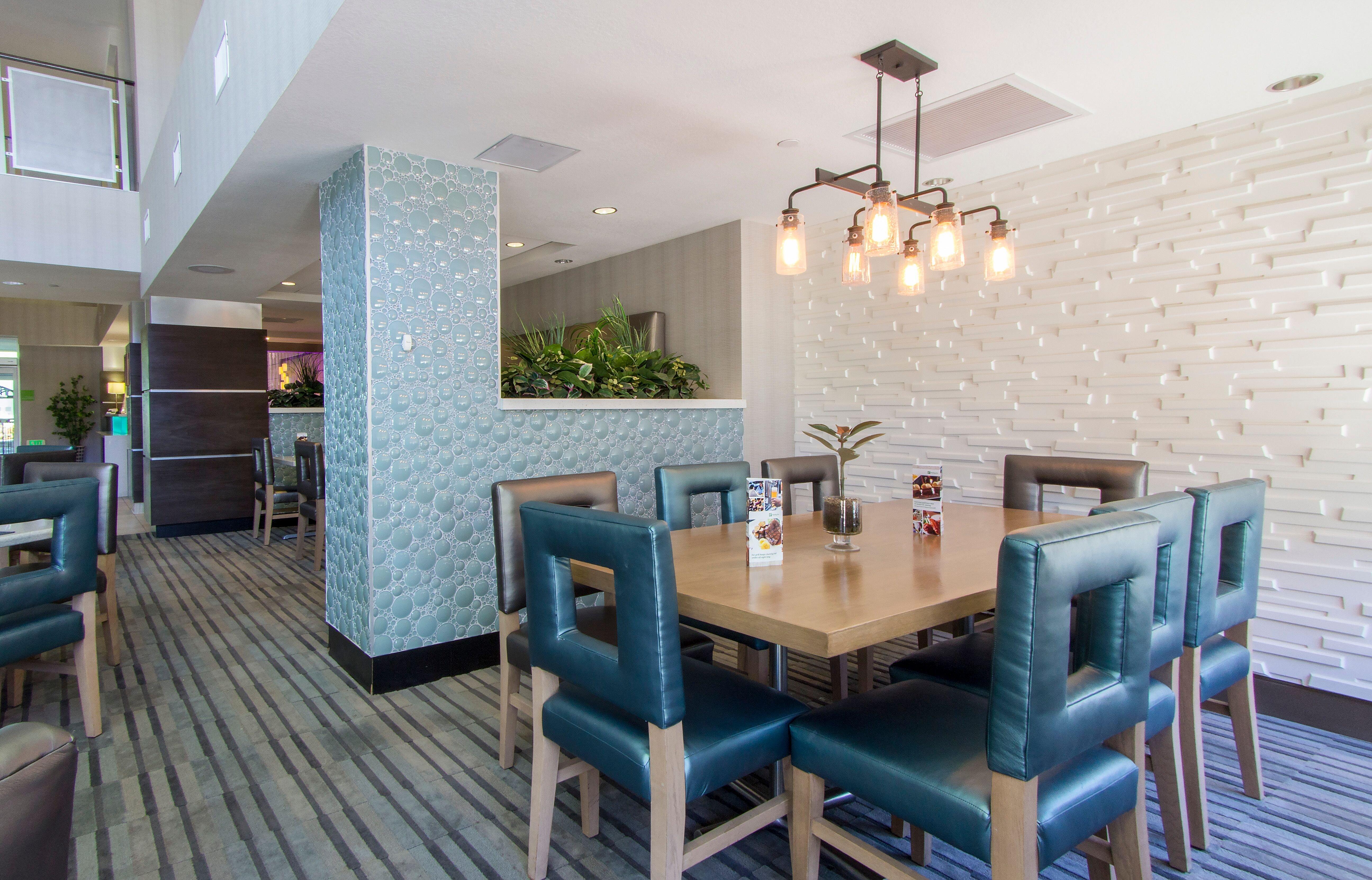 Hotel North- Airpark By Ihg